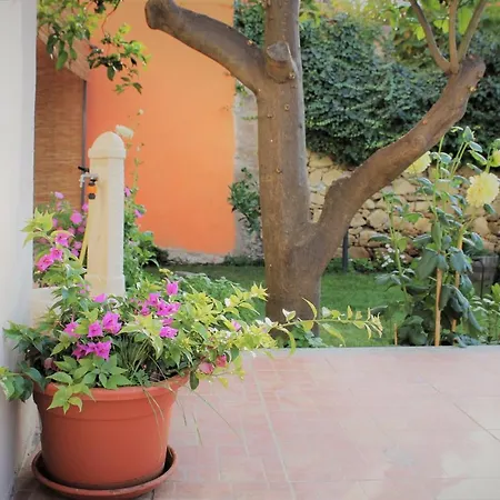 Il Giardino Degli Aranci فندق مبيت وإفطار