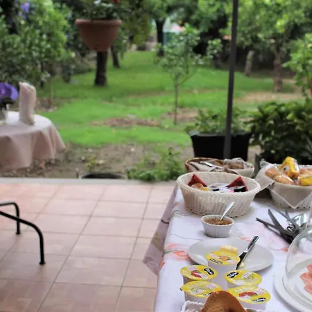 فندق مبيت وإفطار Il Giardino Degli Aranci