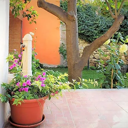 Il Giardino Degli Aranci ベッド・アンド・ブレックファスト